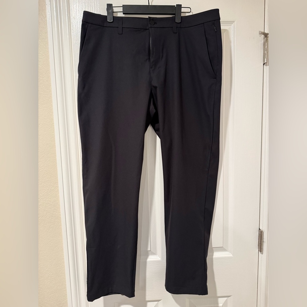 Lululemon Athletica Men's Charcoal Dress Pants